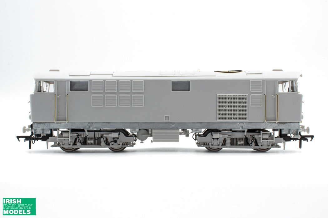 101 'Eagle' Maroon (as delivered) - DCC Sound